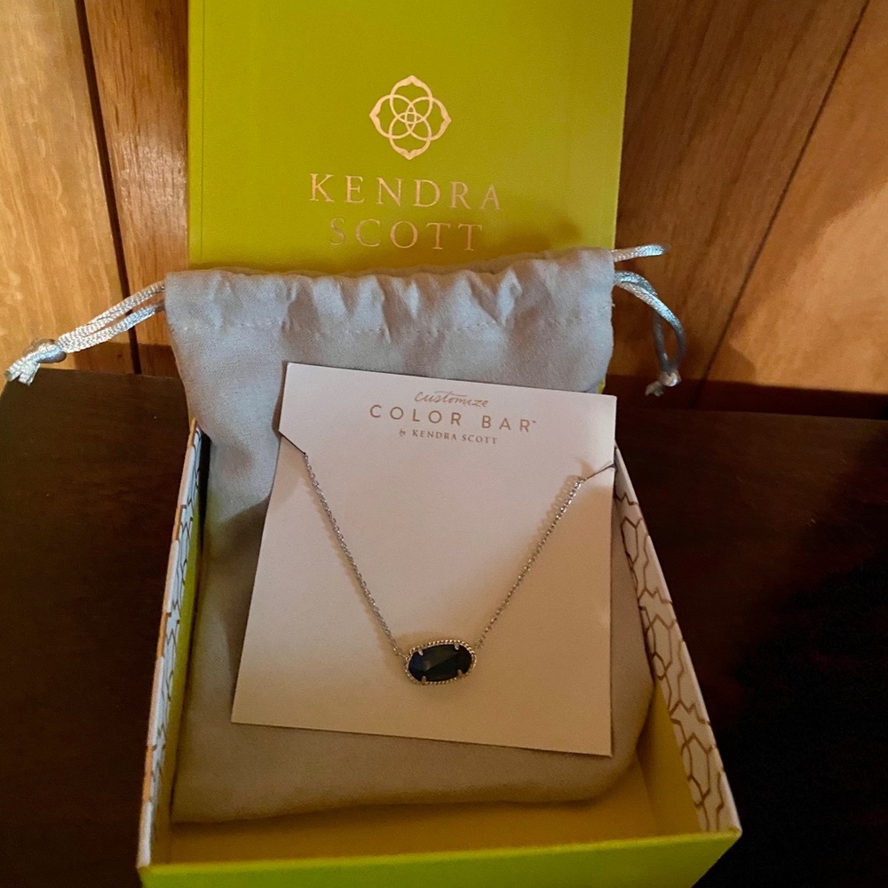 New in Box Kendra Scott. Dark Navy necklace